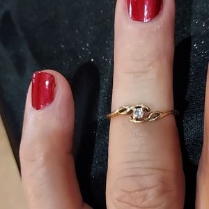 10K Gold & Diamond Vintage Ring